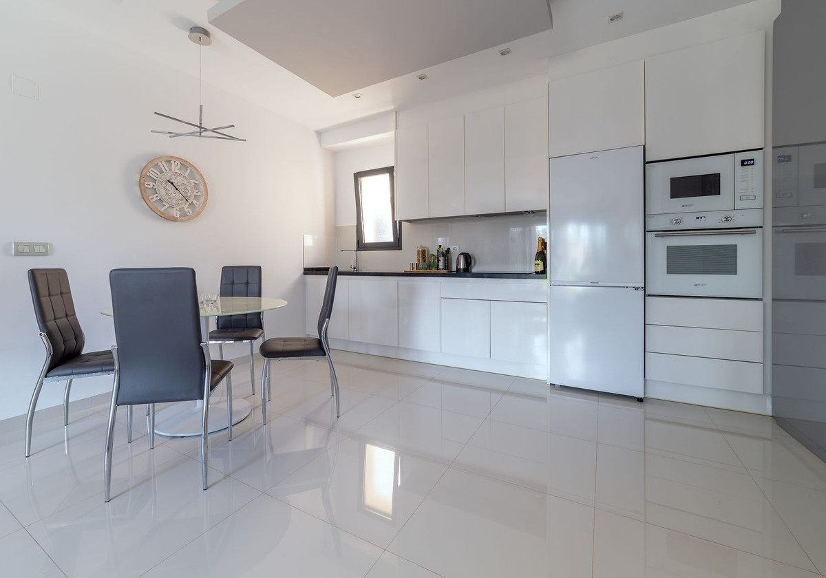 Se vende Ático de 2 dormitorios en Costa Blanca, Alicante, España