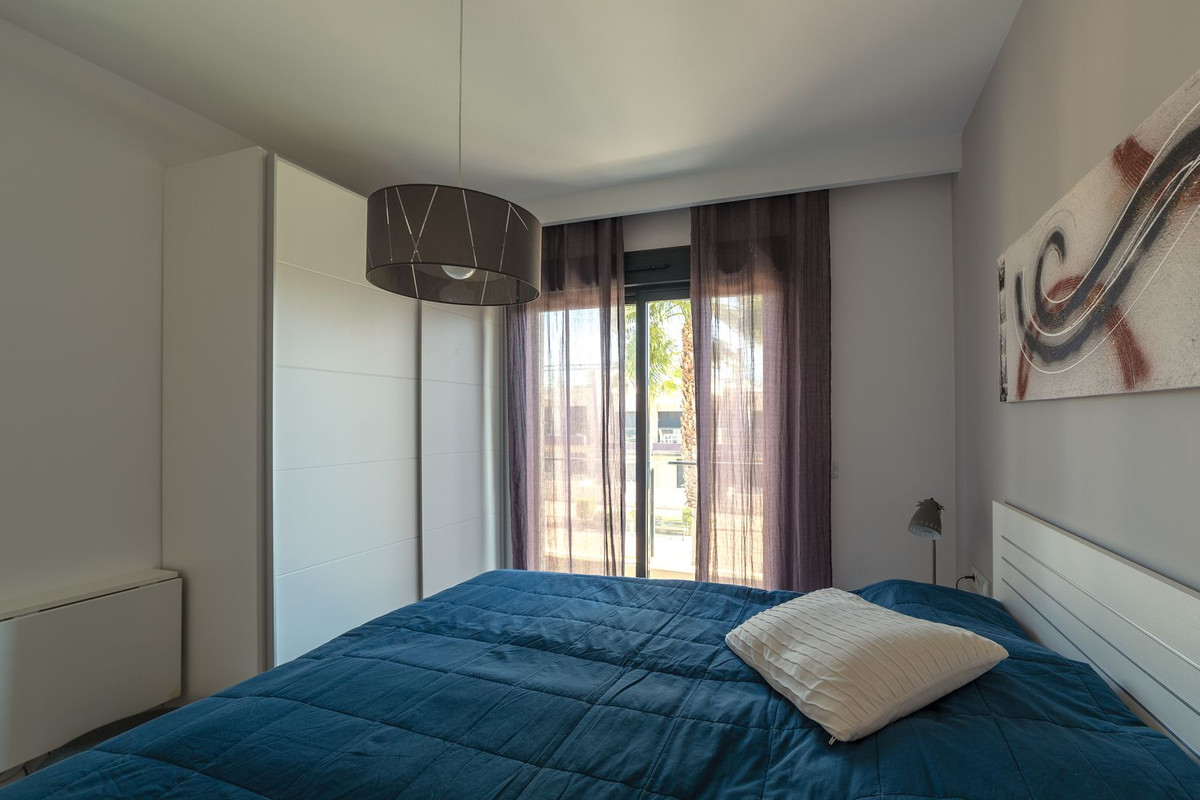 Se vende Ático de 2 dormitorios en Costa Blanca, Alicante, España