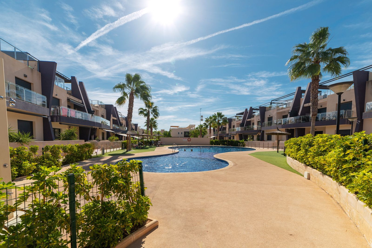 Se vende Ático de 2 dormitorios en Costa Blanca, Alicante, España