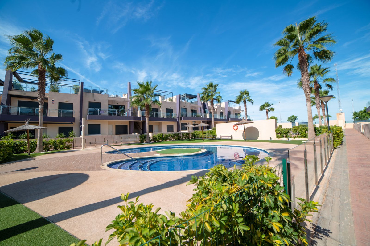 Se vende Ático de 2 dormitorios en Costa Blanca, Alicante, España