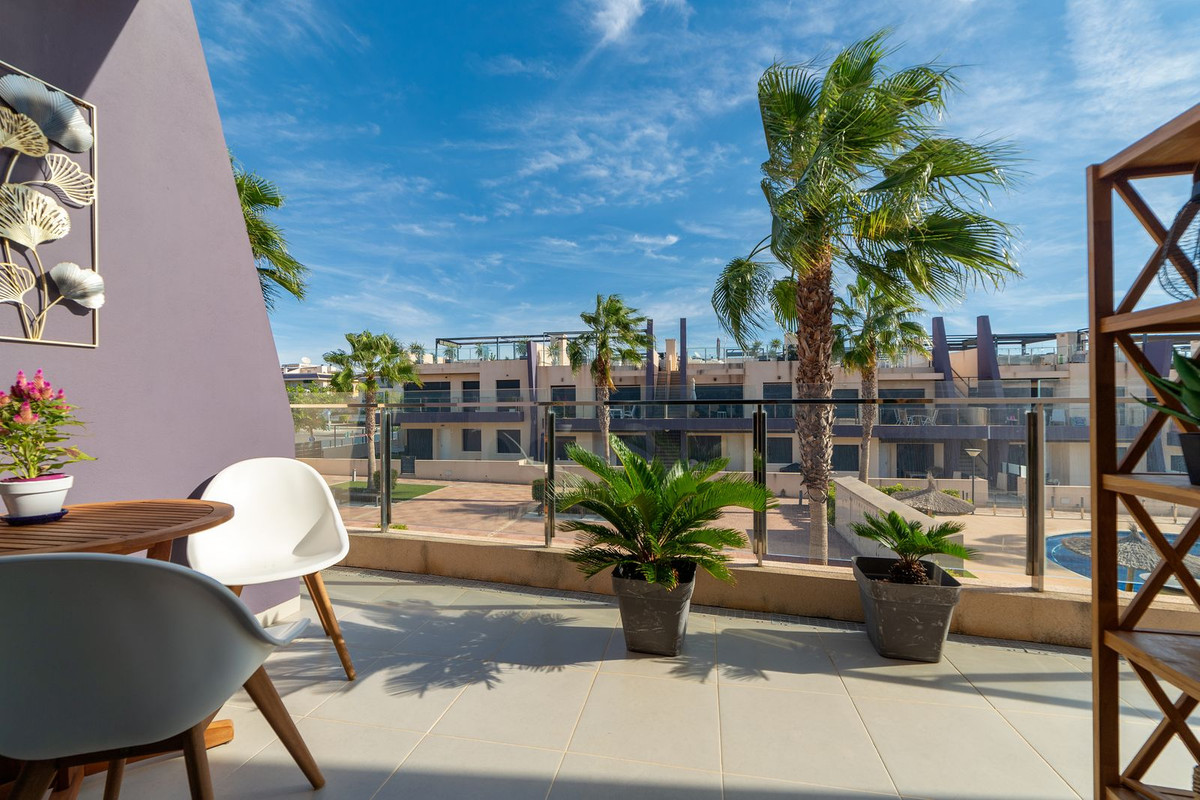 Se vende Ático de 2 dormitorios en Costa Blanca, Alicante, España