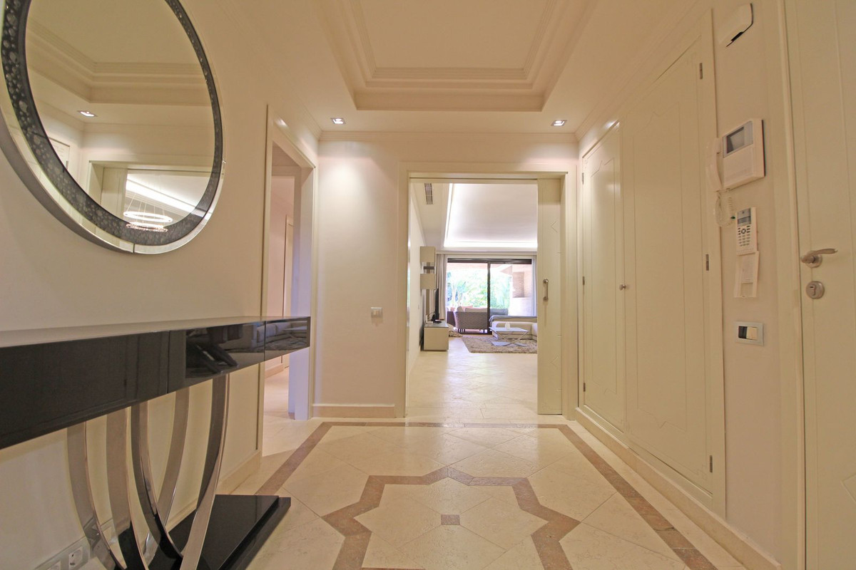 2 Bed Apartment for sale in Guadalmina Baja Costa Del Sol, Málaga, Spain