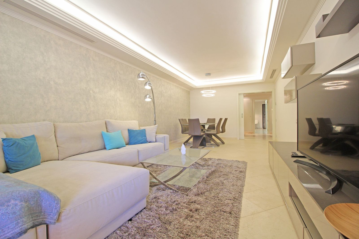 2 Bed Apartment for sale in Guadalmina Baja Costa Del Sol, Málaga, Spain