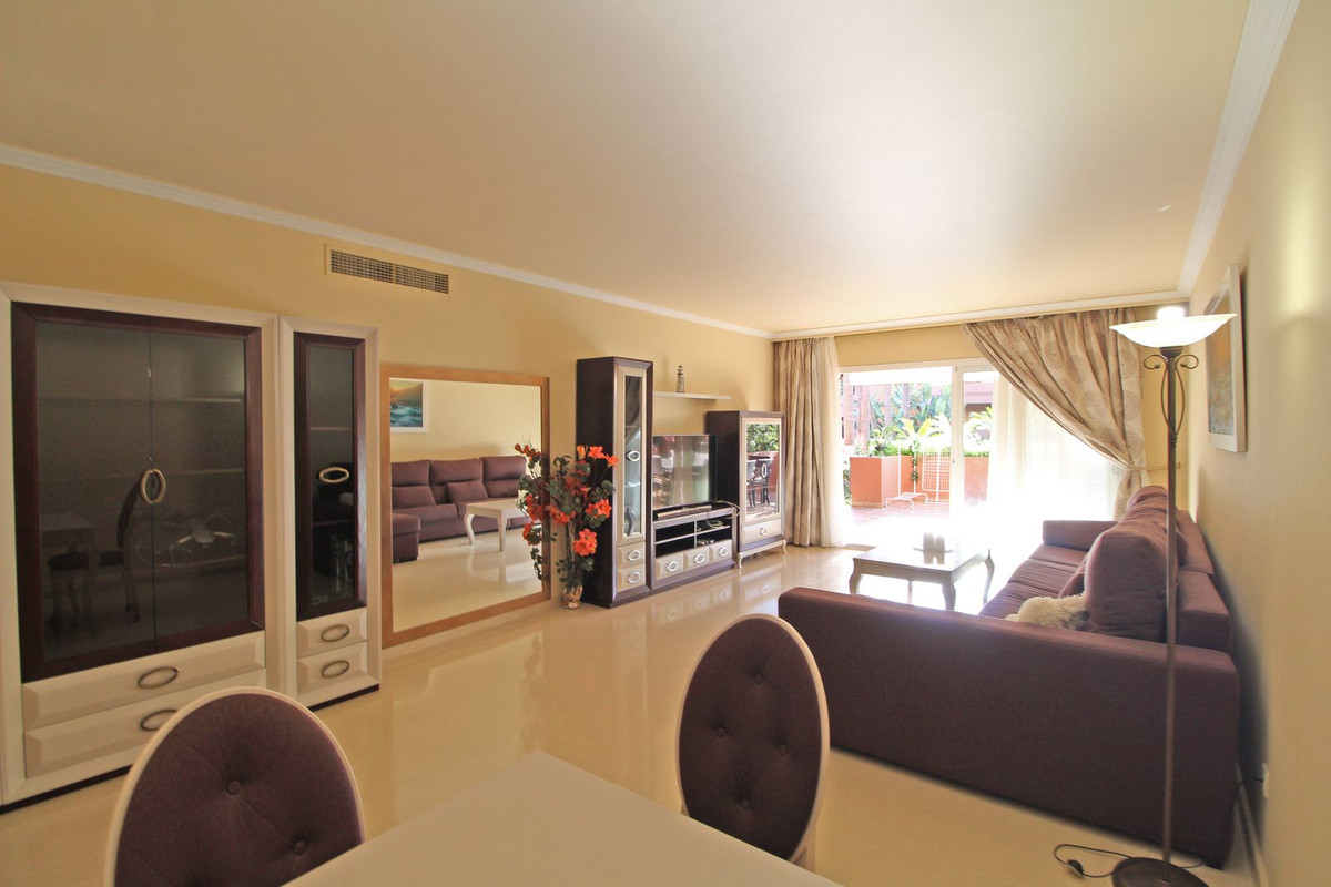 2 Bed Apartment for sale in Puerto Banús Costa Del Sol, Málaga, Spain