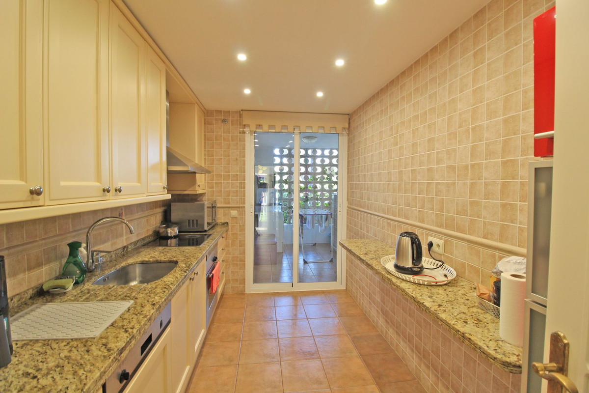 2 Bed Apartment for sale in Puerto Banús Costa Del Sol, Málaga, Spain