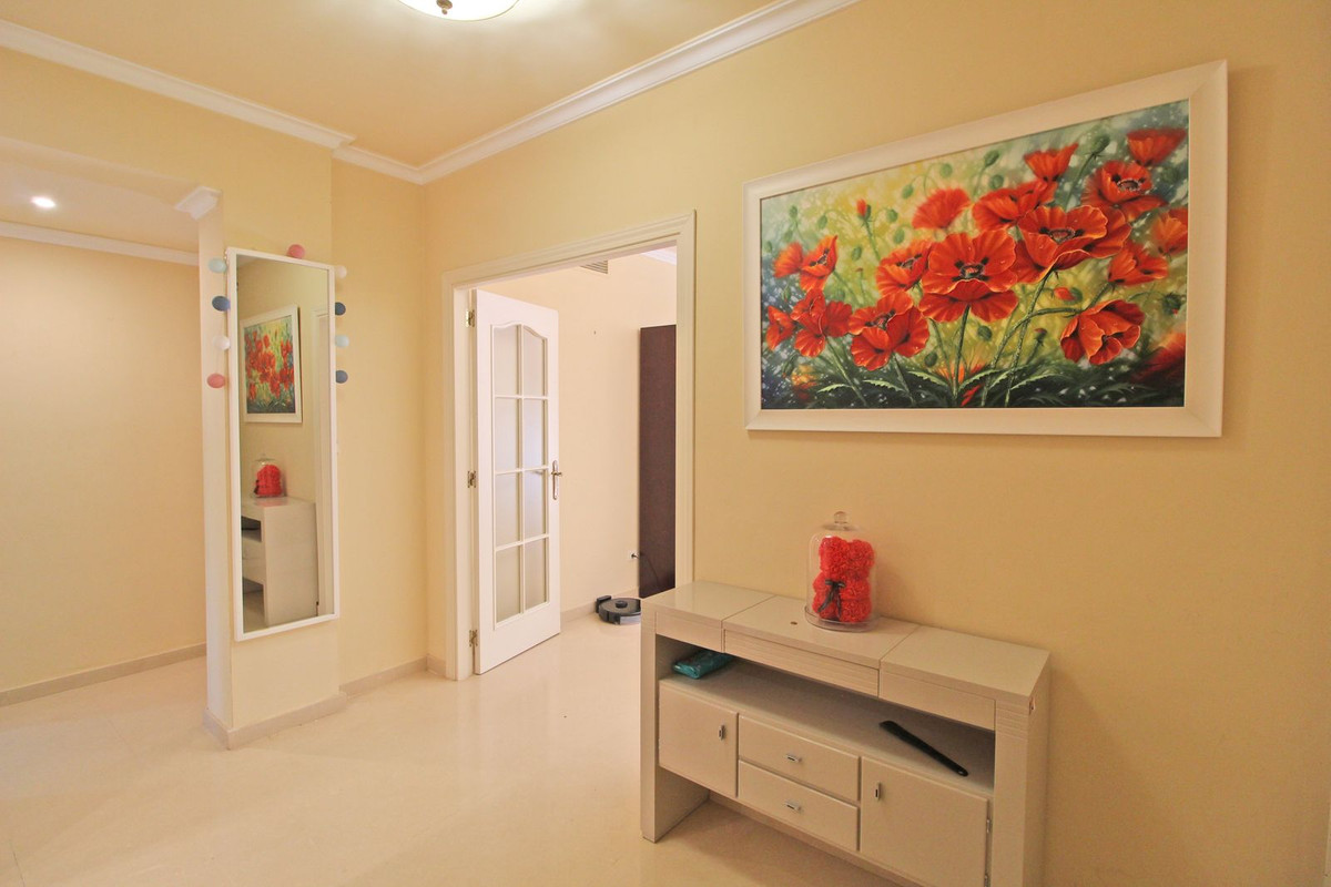 2 Bed Apartment for sale in Puerto Banús Costa Del Sol, Málaga, Spain