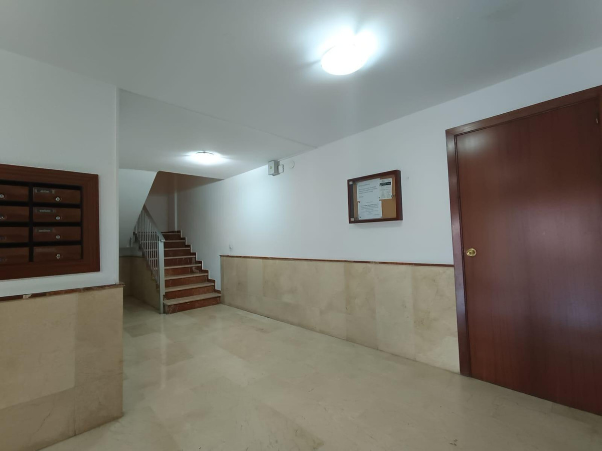 4 Bed Apartment for sale in Fuengirola Costa Del Sol, Málaga, Spain