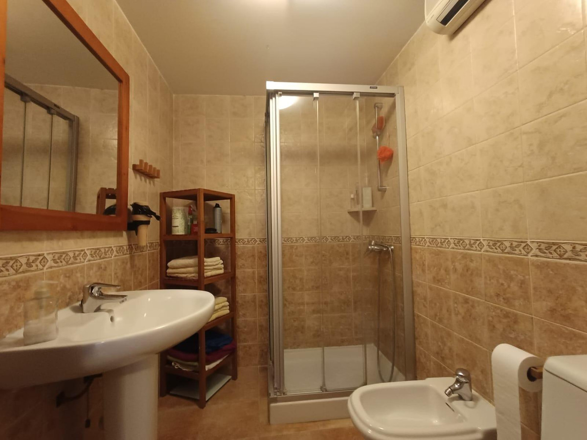 4 Bed Apartment for sale in Fuengirola Costa Del Sol, Málaga, Spain