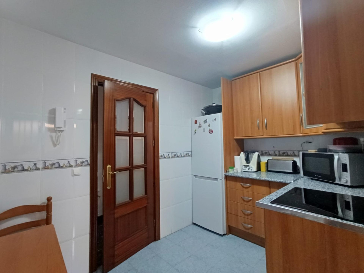 4 Bed Apartment for sale in Fuengirola Costa Del Sol, Málaga, Spain