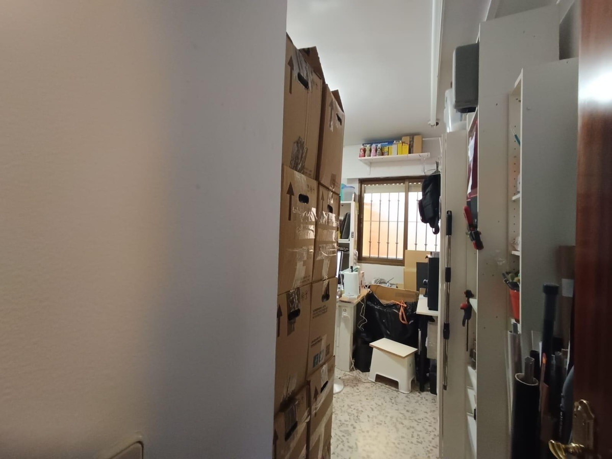 4 Bed Apartment for sale in Fuengirola Costa Del Sol, Málaga, Spain