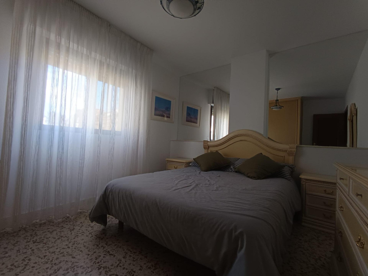 4 Bed Apartment for sale in Fuengirola Costa Del Sol, Málaga, Spain