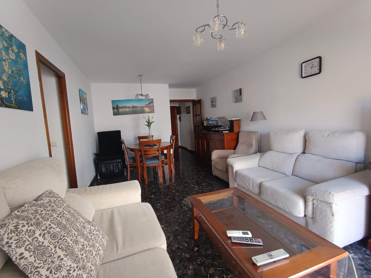 4 Bed Apartment for sale in Fuengirola Costa Del Sol, Málaga, Spain