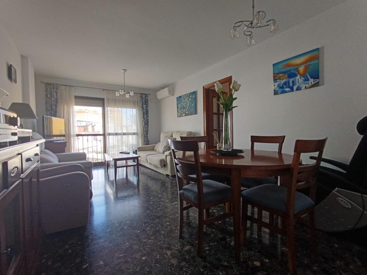 4 Bed Apartment for sale in Fuengirola Costa Del Sol, Málaga, Spain