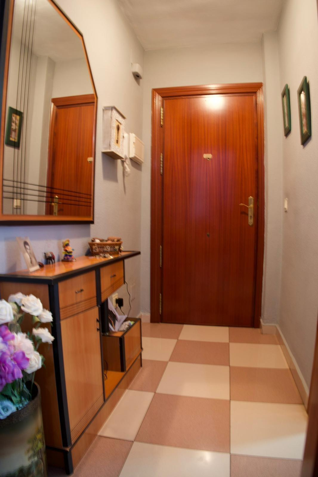 Se vende Apartamento Planta Media de 2 dormitorios en Costa Del Sol, Málaga, España