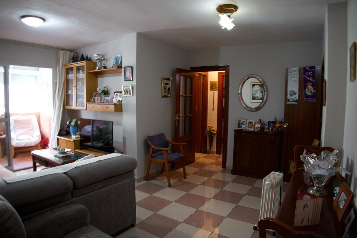 Se vende Apartamento Planta Media de 2 dormitorios en Costa Del Sol, Málaga, España