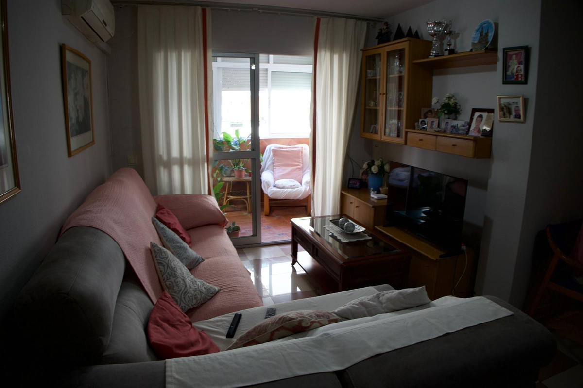 Se vende Apartamento Planta Media de 2 dormitorios en Costa Del Sol, Málaga, España