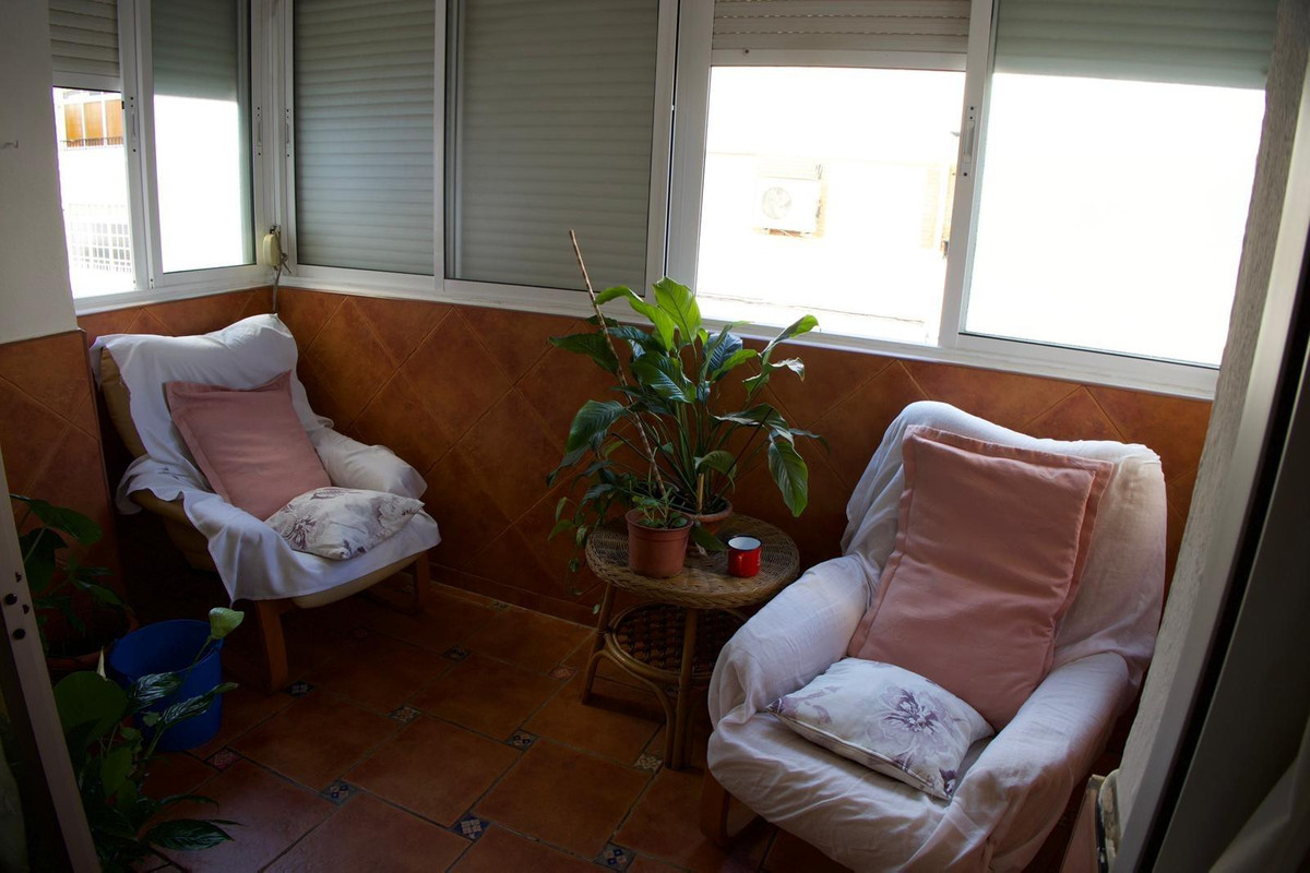 Se vende Apartamento Planta Media de 2 dormitorios en Costa Del Sol, Málaga, España
