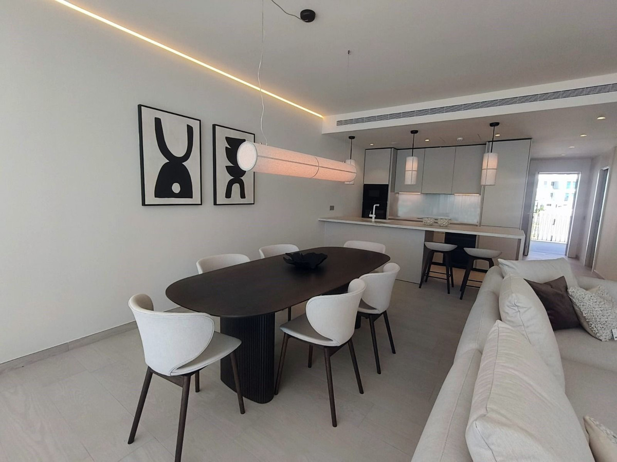 Se vende Apartamento Planta Media de 3 dormitorios en Costa Del Sol, Málaga, España