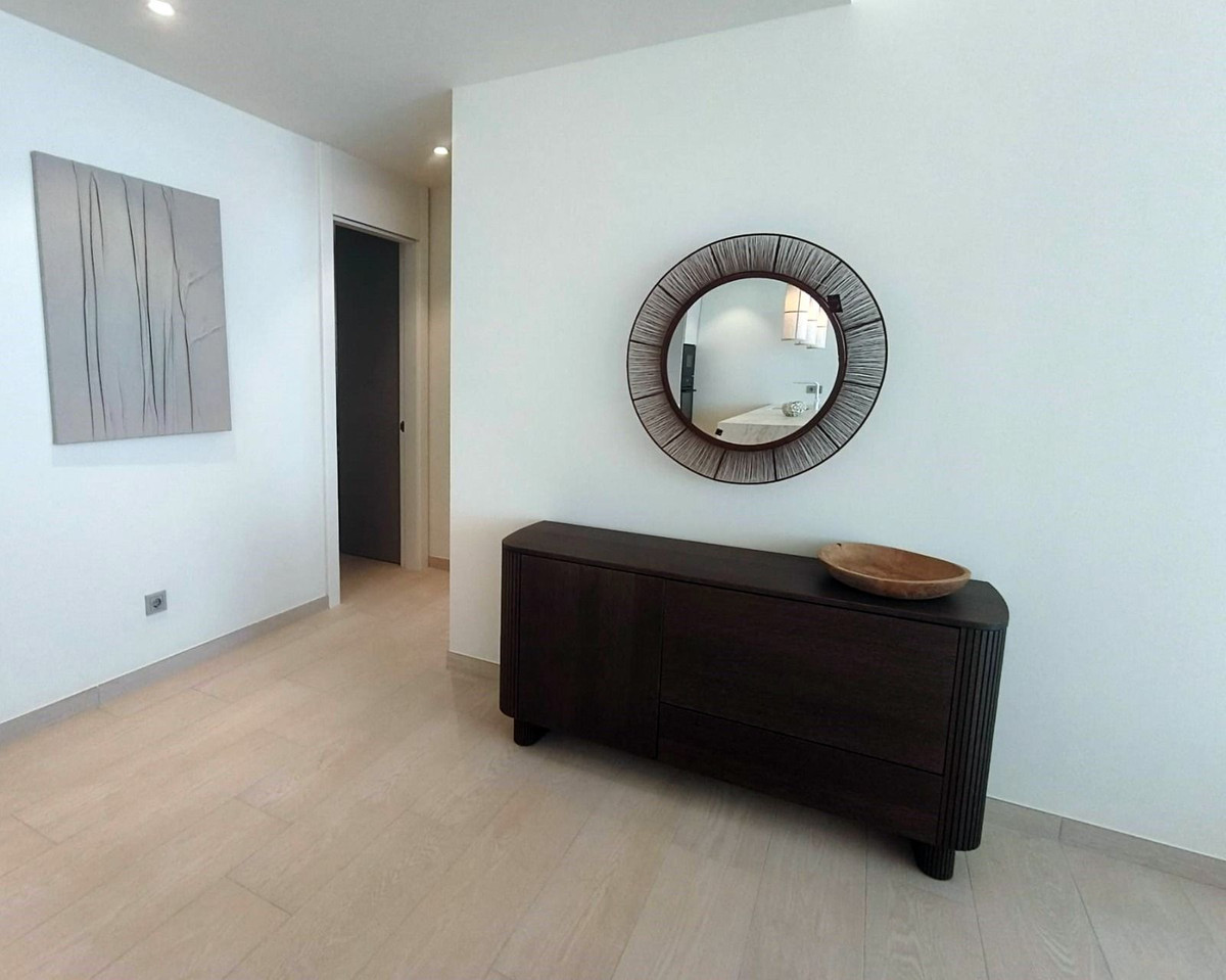 Se vende Apartamento Planta Media de 3 dormitorios en Costa Del Sol, Málaga, España