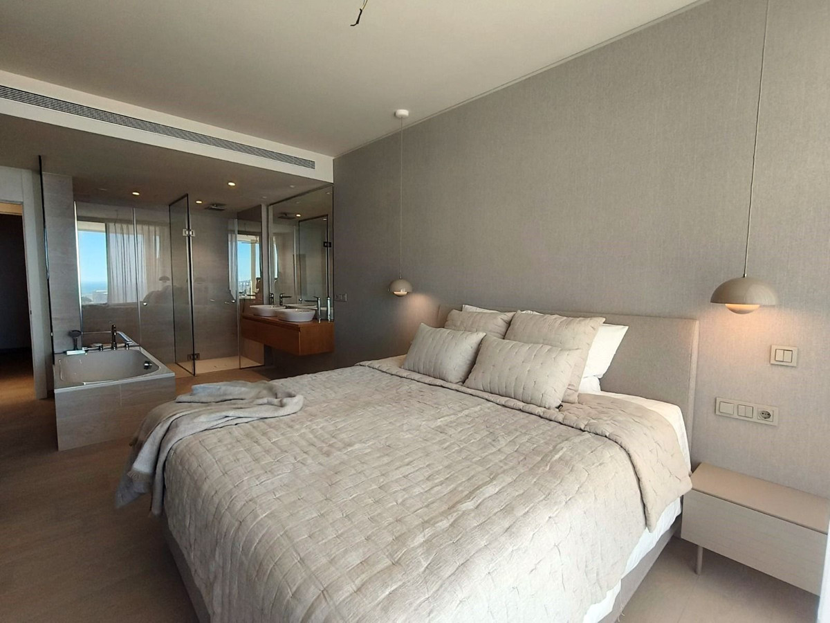 Se vende Apartamento Planta Media de 3 dormitorios en Costa Del Sol, Málaga, España