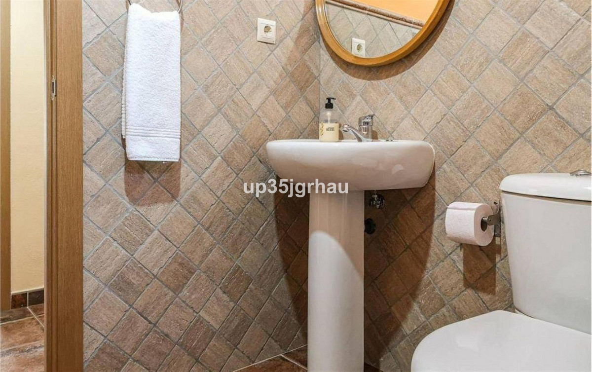 Se vende Villa - Chalet de 2 dormitorios en Costa Del Sol, Málaga, España