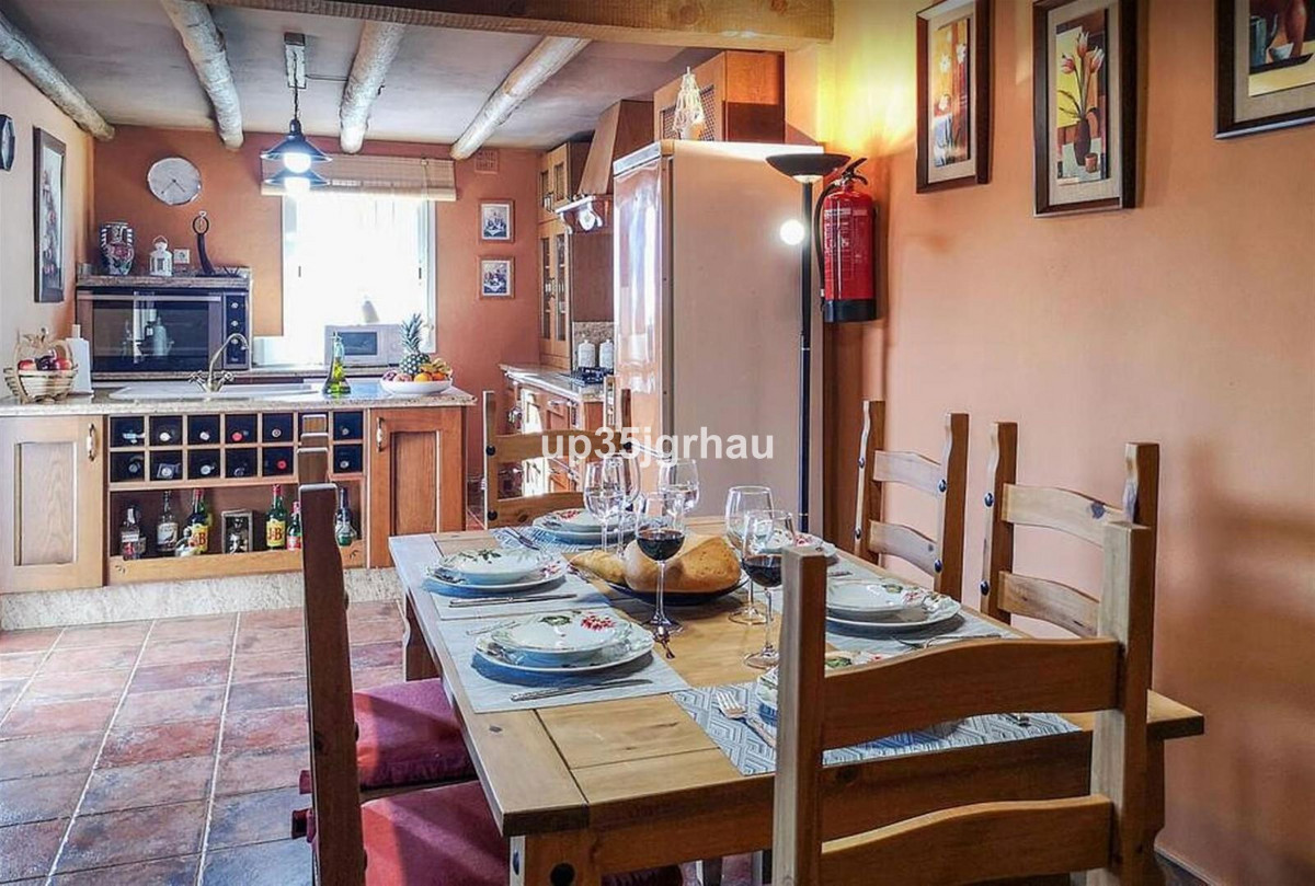 Se vende Villa - Chalet de 2 dormitorios en Costa Del Sol, Málaga, España