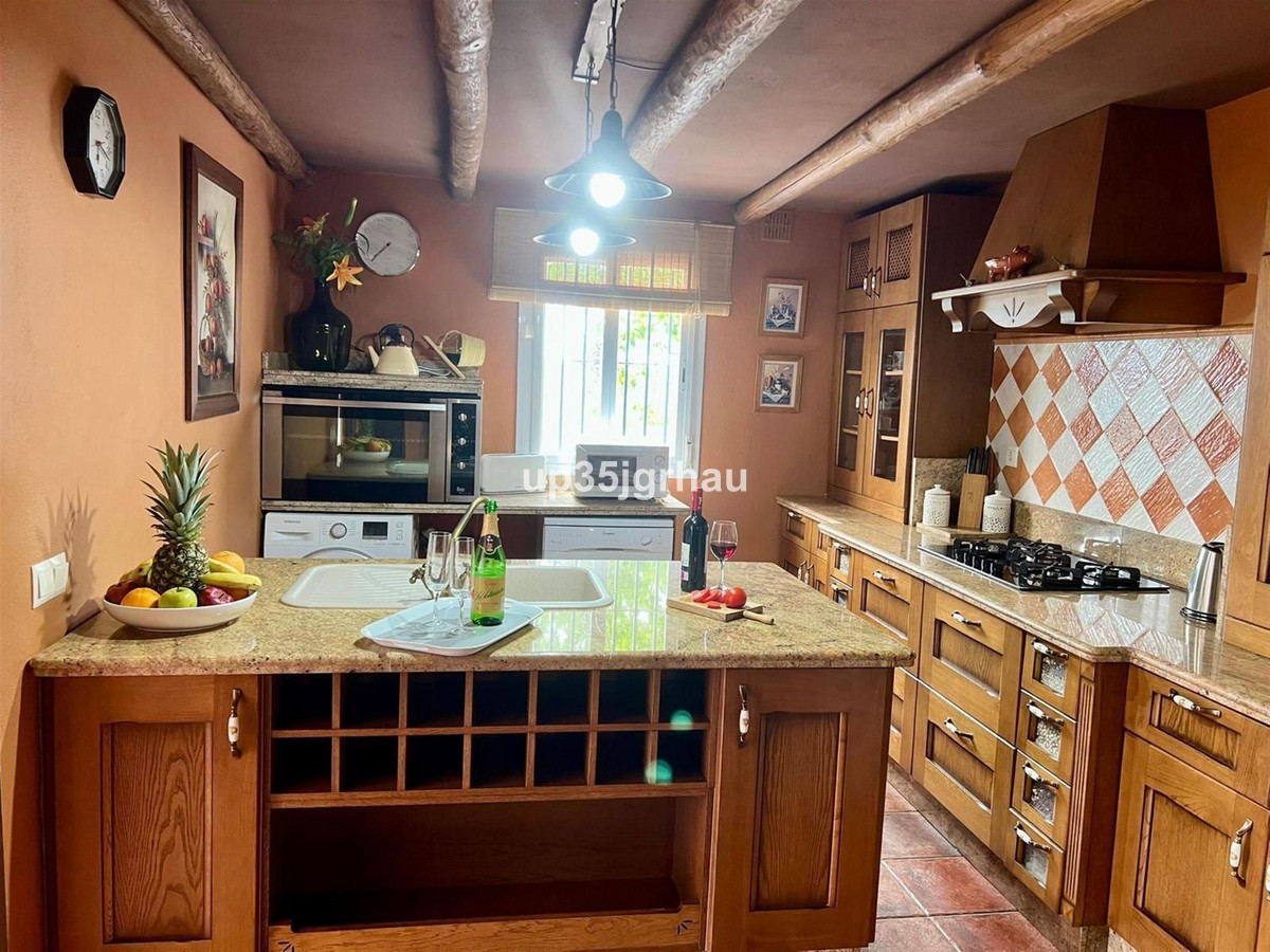 Se vende Villa - Chalet de 2 dormitorios en Costa Del Sol, Málaga, España