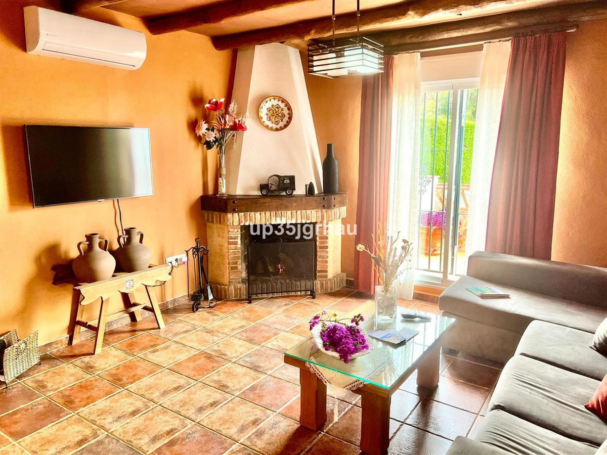 Se vende Villa - Chalet de 2 dormitorios en Costa Del Sol, Málaga, España