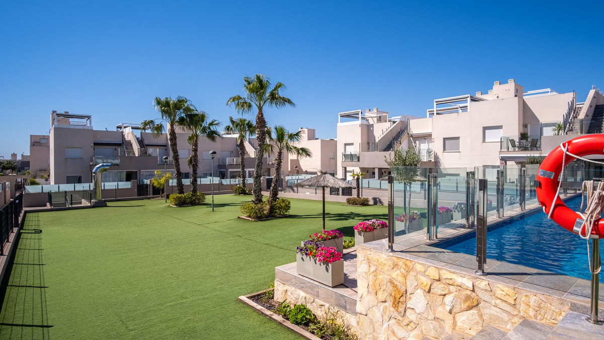 Se vende Ático de 3 dormitorios en Costa Blanca, Alicante, España