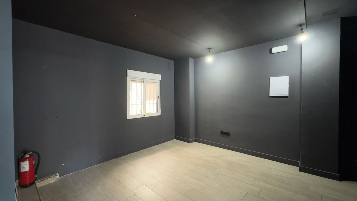 Se vende Local comercial  en Costa Del Sol, Málaga, España
