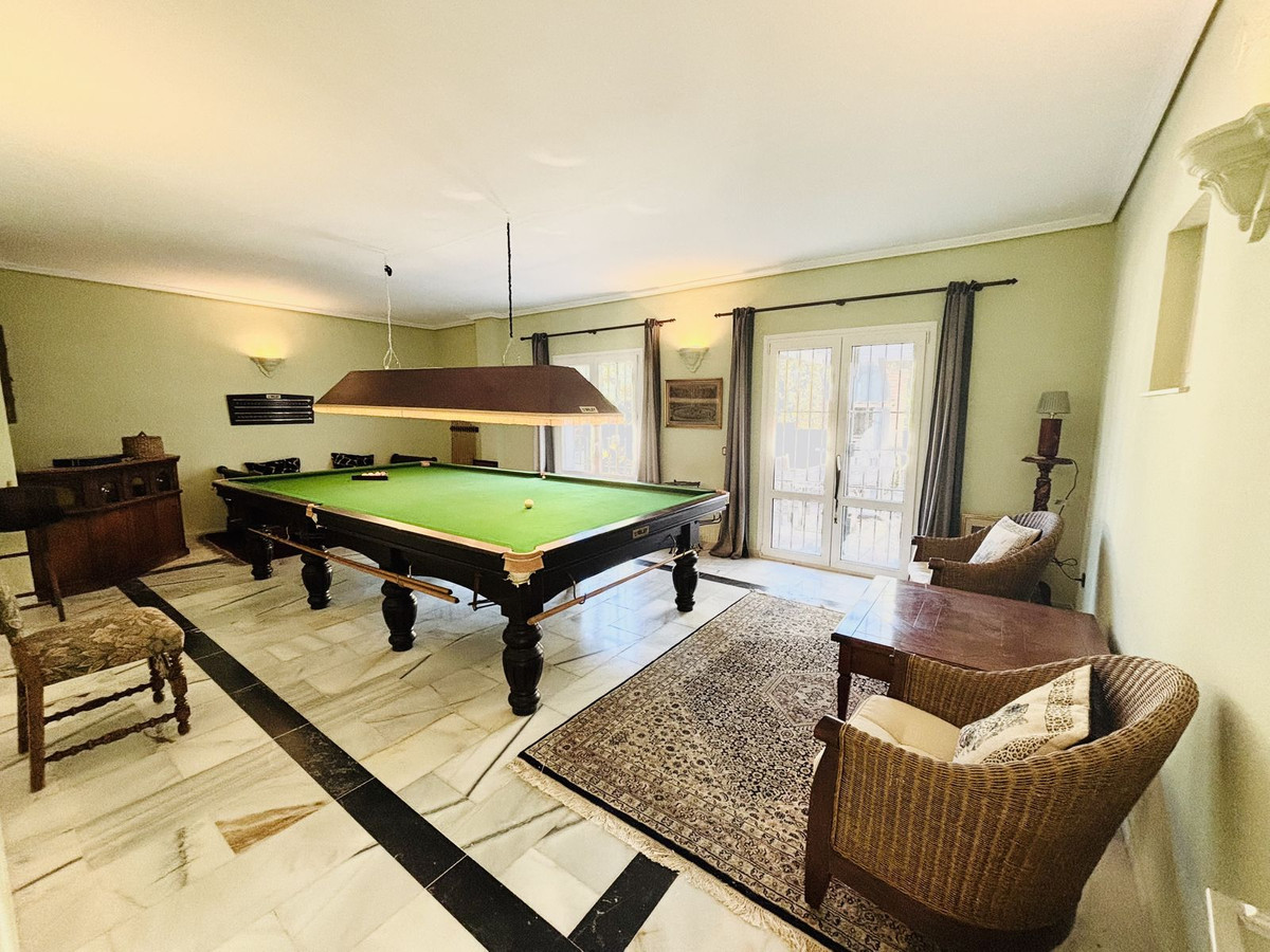 5 Bed Townhouse for sale in Valtocado Costa Del Sol, Málaga, Spain