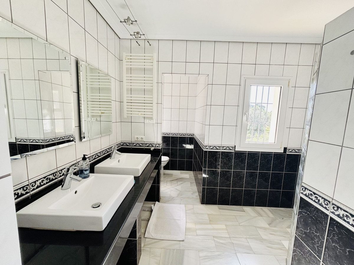 5 Bed Townhouse for sale in Valtocado Costa Del Sol, Málaga, Spain