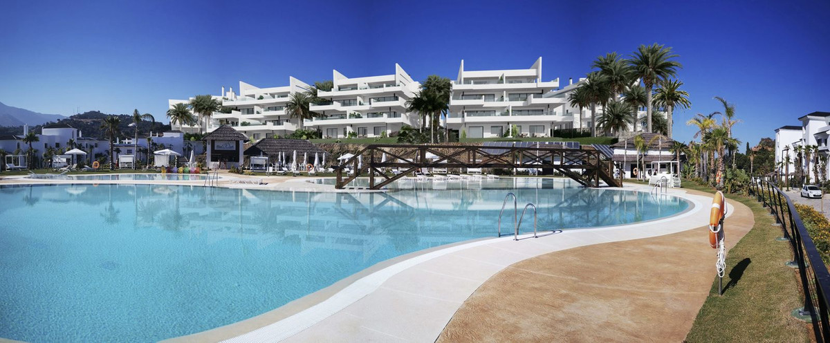 Se vende Apartamento Planta Media de 2 dormitorios en Costa Del Sol, Málaga, España