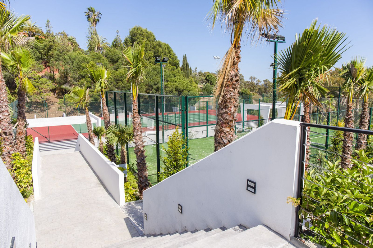 Se vende Apartamento Planta Media de 2 dormitorios en Costa Del Sol, Málaga, España