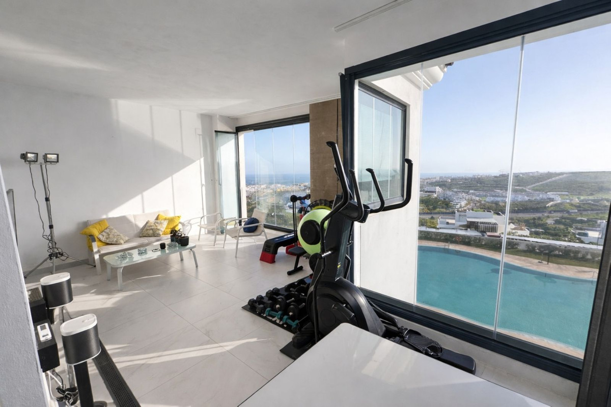 Se vende Apartamento Planta Media de 2 dormitorios en Costa Del Sol, Málaga, España