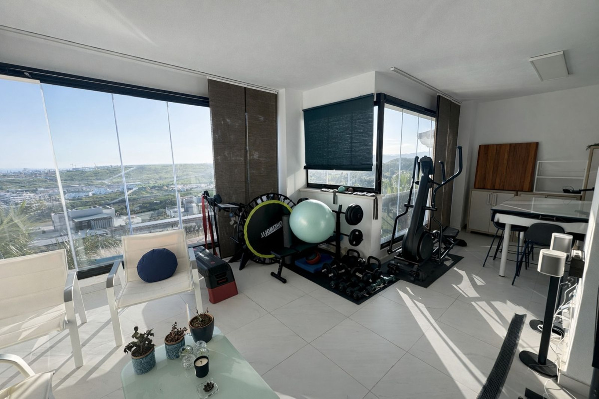Se vende Apartamento Planta Media de 2 dormitorios en Costa Del Sol, Málaga, España