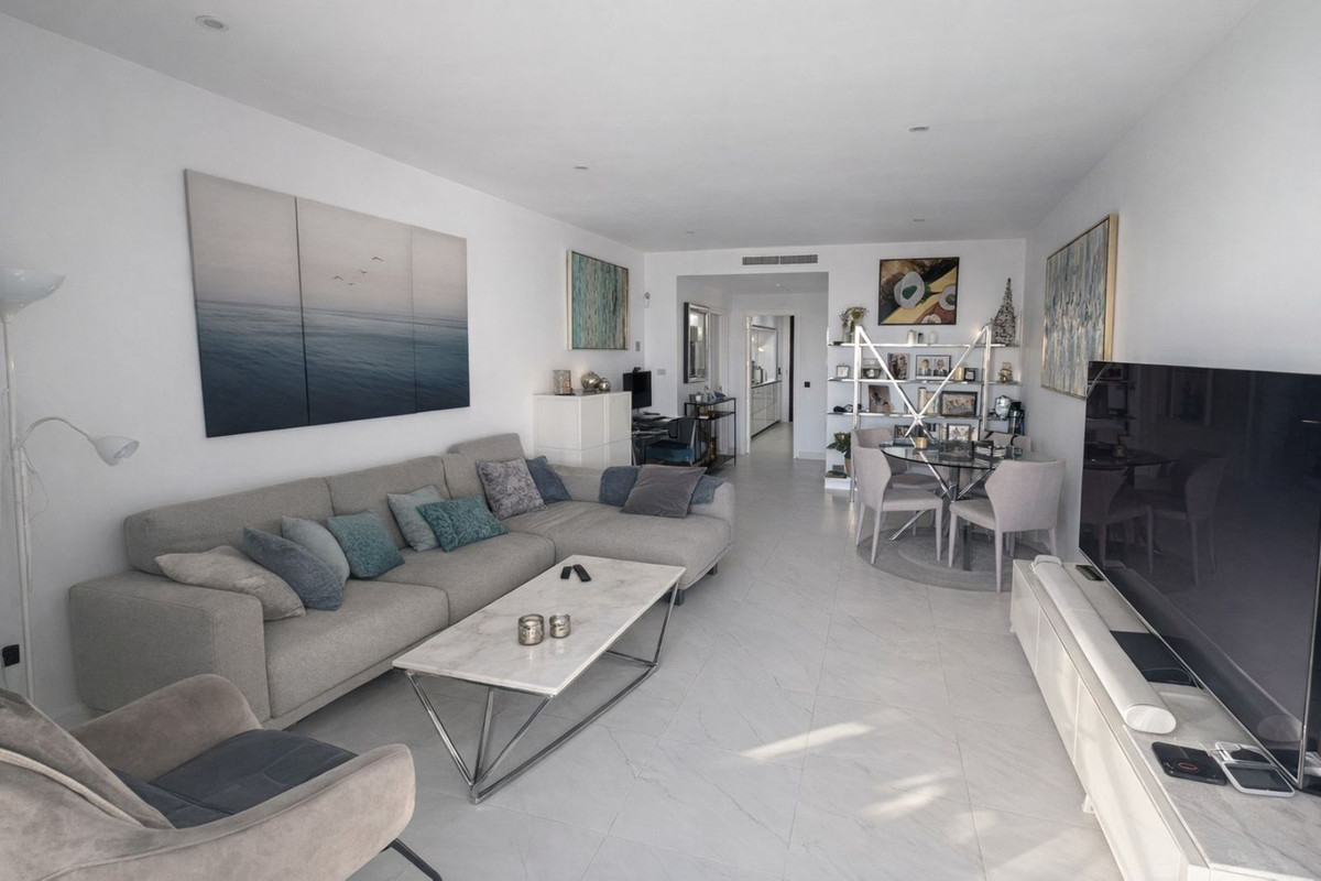 Se vende Apartamento Planta Media de 2 dormitorios en Costa Del Sol, Málaga, España