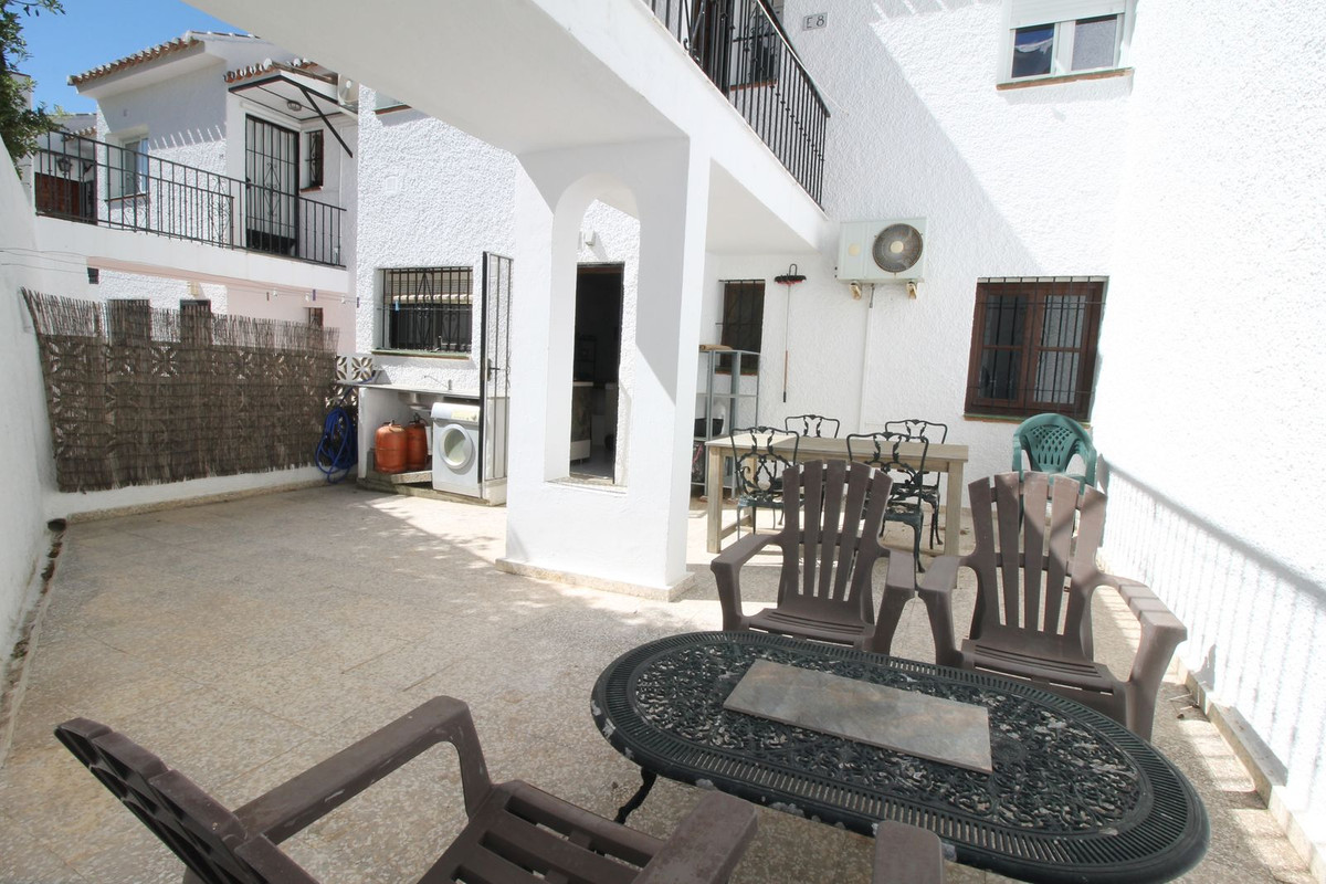 Se vende Apartamento Planta Baja de 2 dormitorios en Costa Del Sol, Málaga, España