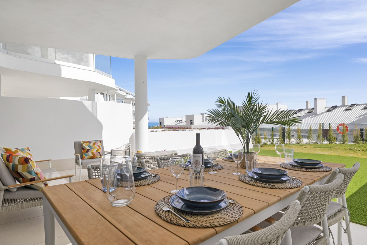 3 Bed Apartment for sale in Fuengirola Costa Del Sol, Málaga, Spain
