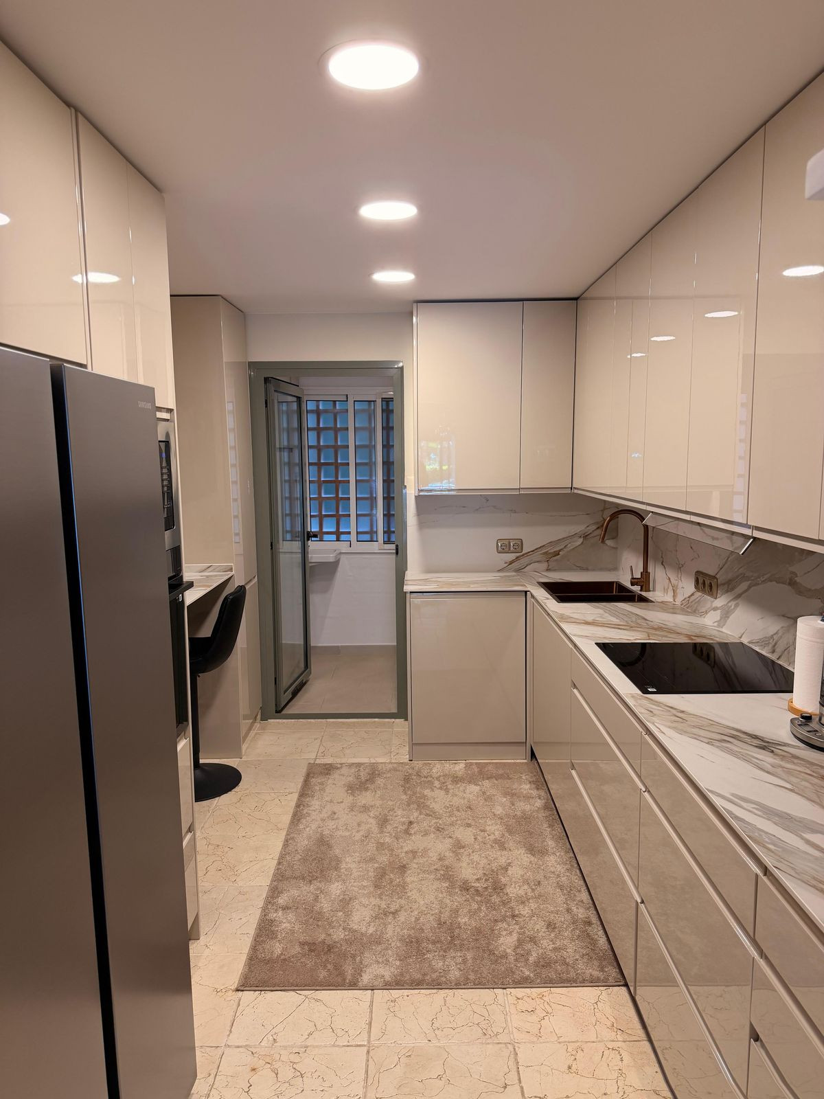 3 Bed Apartment for sale in Estepona Costa Del Sol, Málaga, Spain