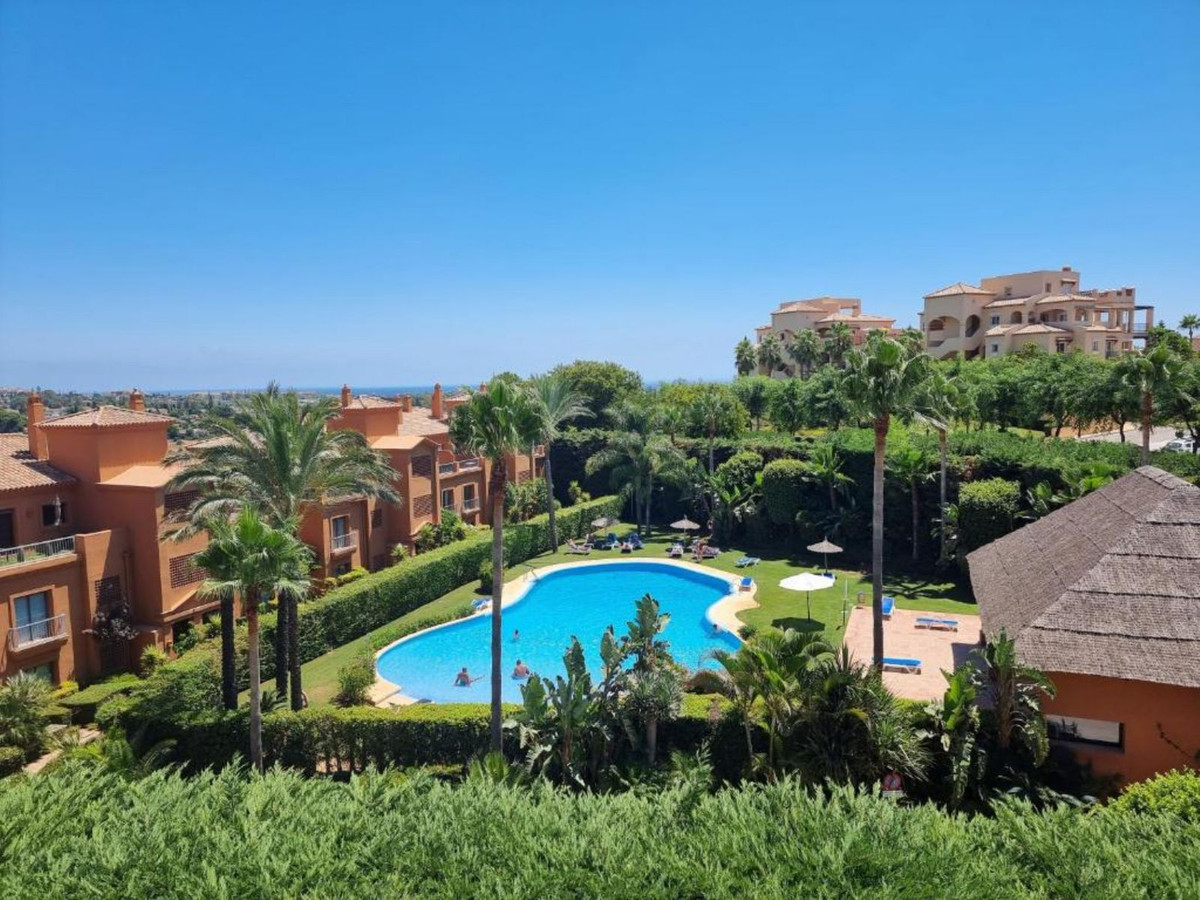 3 Bed Apartment for sale in Estepona Costa Del Sol, Málaga, Spain