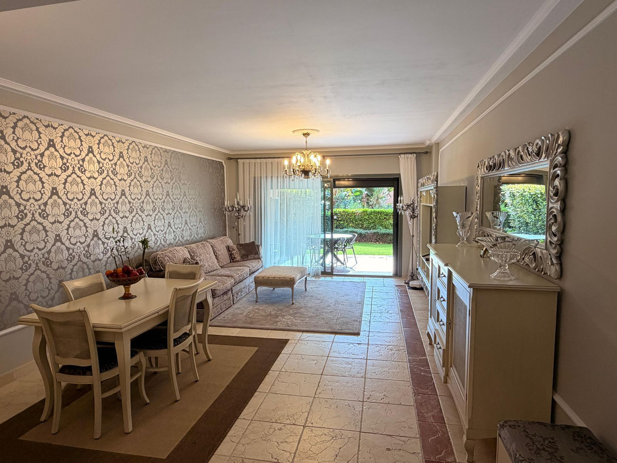 3 Bed Apartment for sale in Estepona Costa Del Sol, Málaga, Spain
