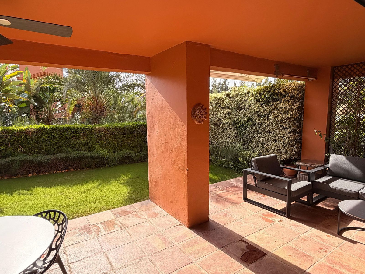 3 Bed Apartment for sale in Estepona Costa Del Sol, Málaga, Spain