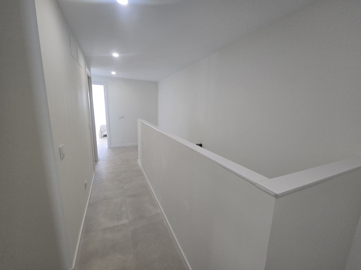 4 Bed Townhouse for sale in La Cala De Mijas Costa Del Sol, Málaga, Spain