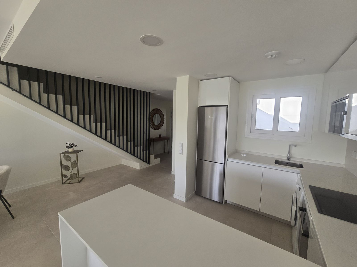 4 Bed Townhouse for sale in La Cala De Mijas Costa Del Sol, Málaga, Spain