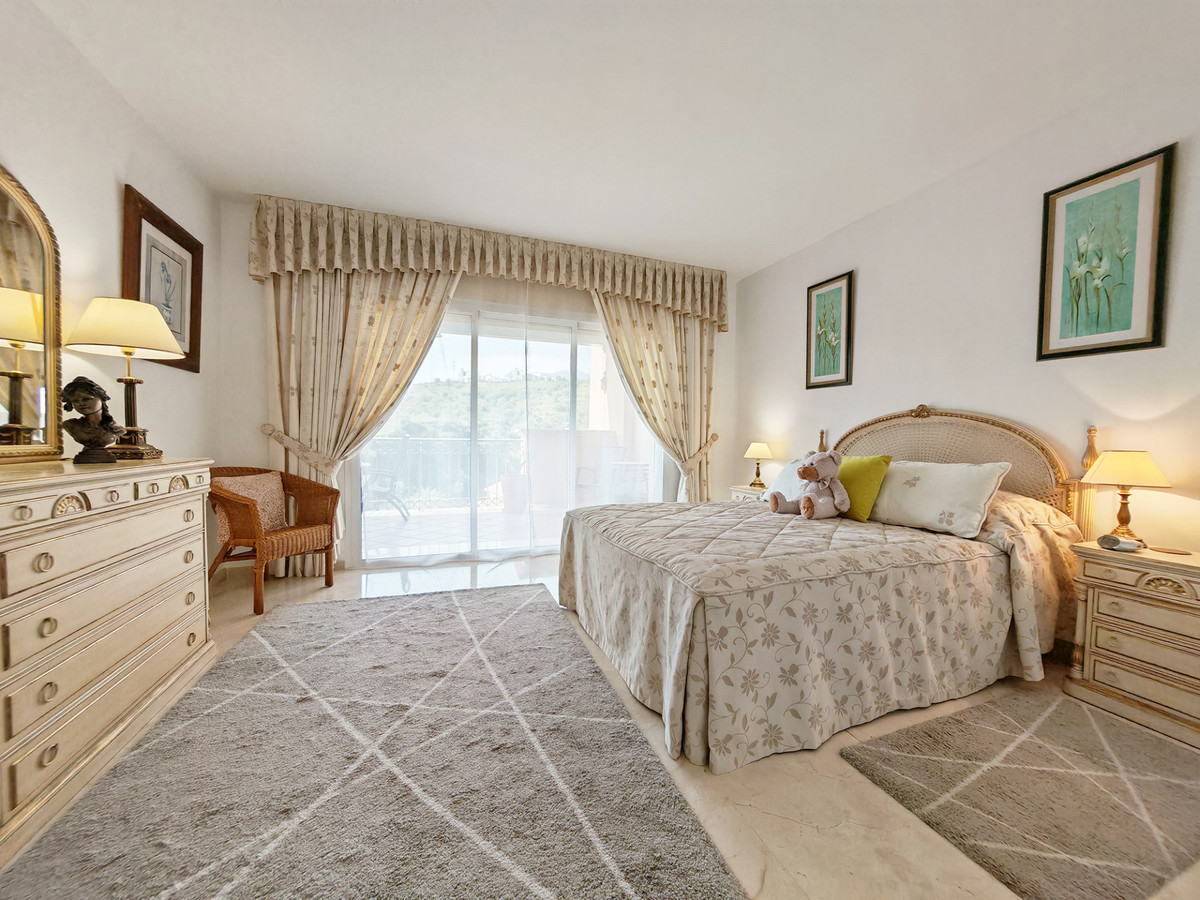 2 Bed Apartment for sale in Marbella Costa Del Sol, Málaga, Spain