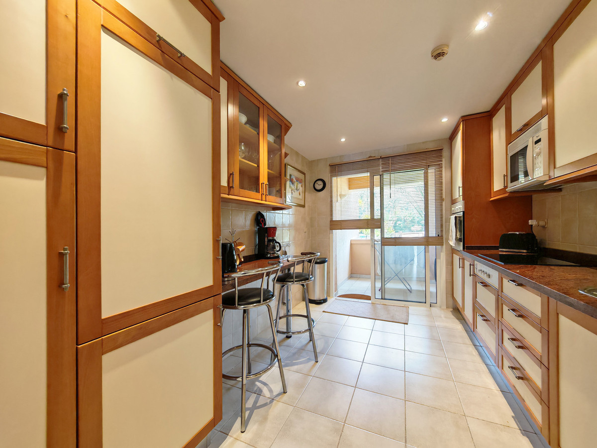 2 Bed Apartment for sale in Marbella Costa Del Sol, Málaga, Spain