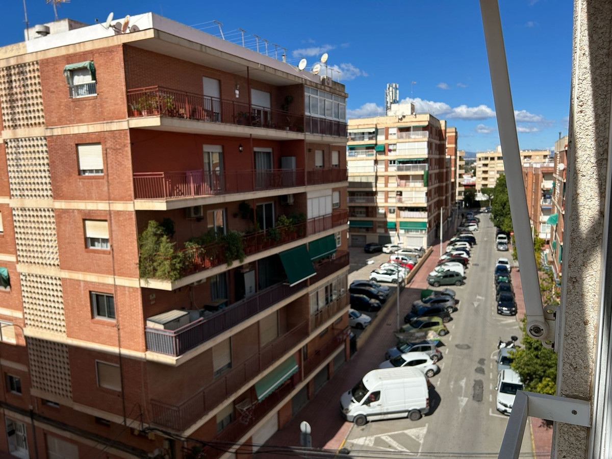 Se vende Apartamento Planta Media de 3 dormitorios en Costa Blanca, Alicante, España