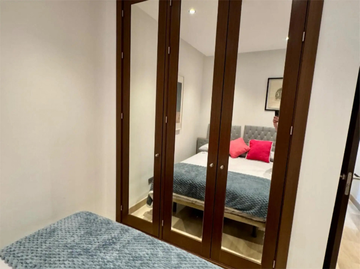 3 Bed Apartment for sale in Estepona Costa Del Sol, Málaga, Spain