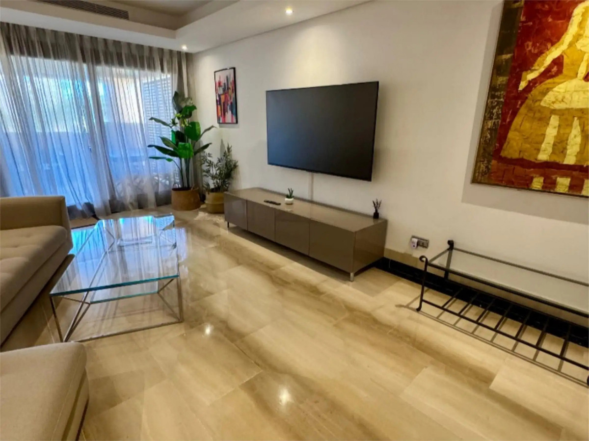 3 Bed Apartment for sale in Estepona Costa Del Sol, Málaga, Spain